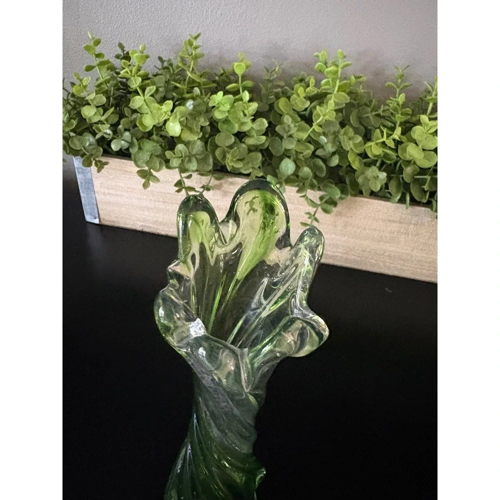 Vintage Swung Glass Bud Vase Emerald Green Twisted Rib Mid Century Modern 9 inch